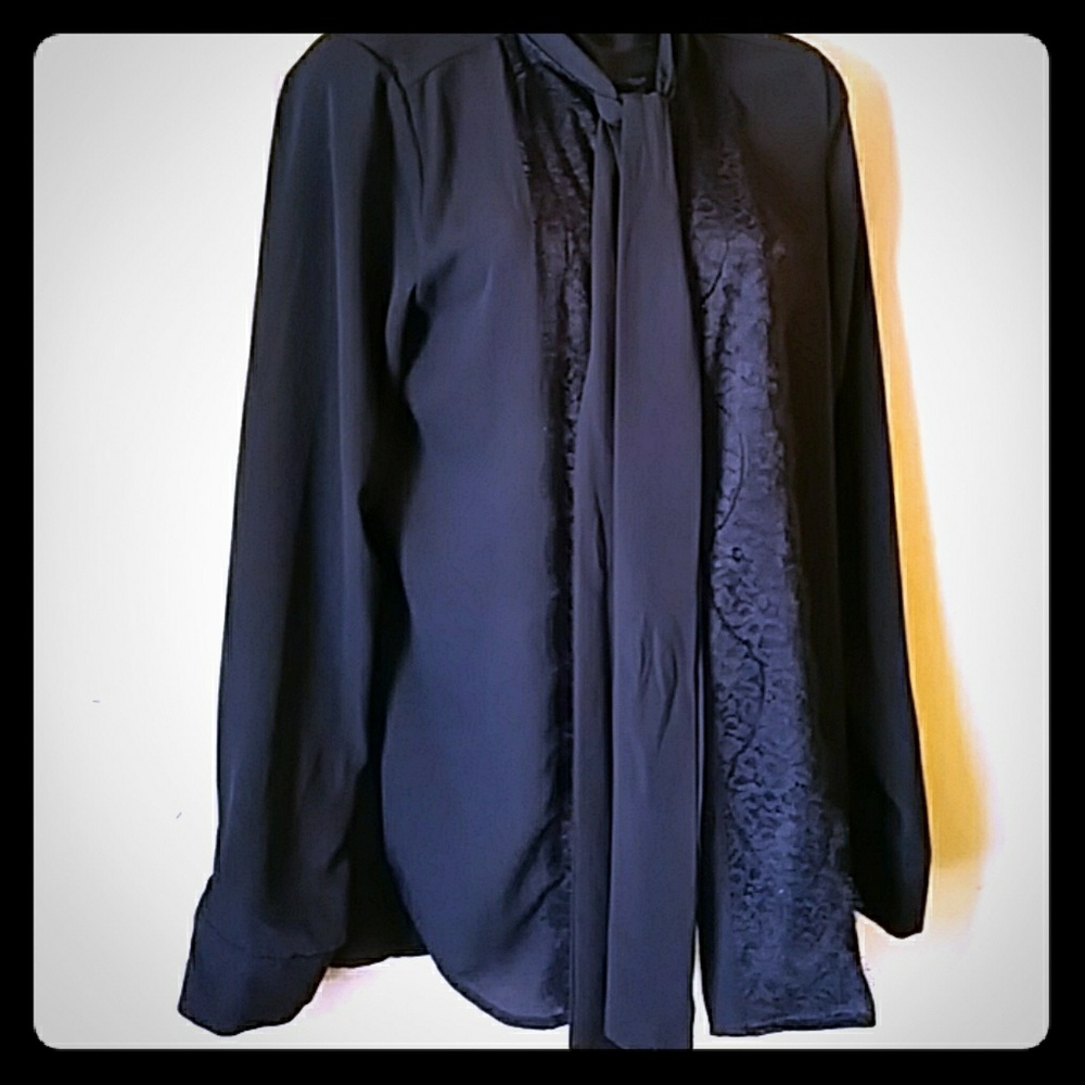 Mossimo black blouse w lace+bow-sz S